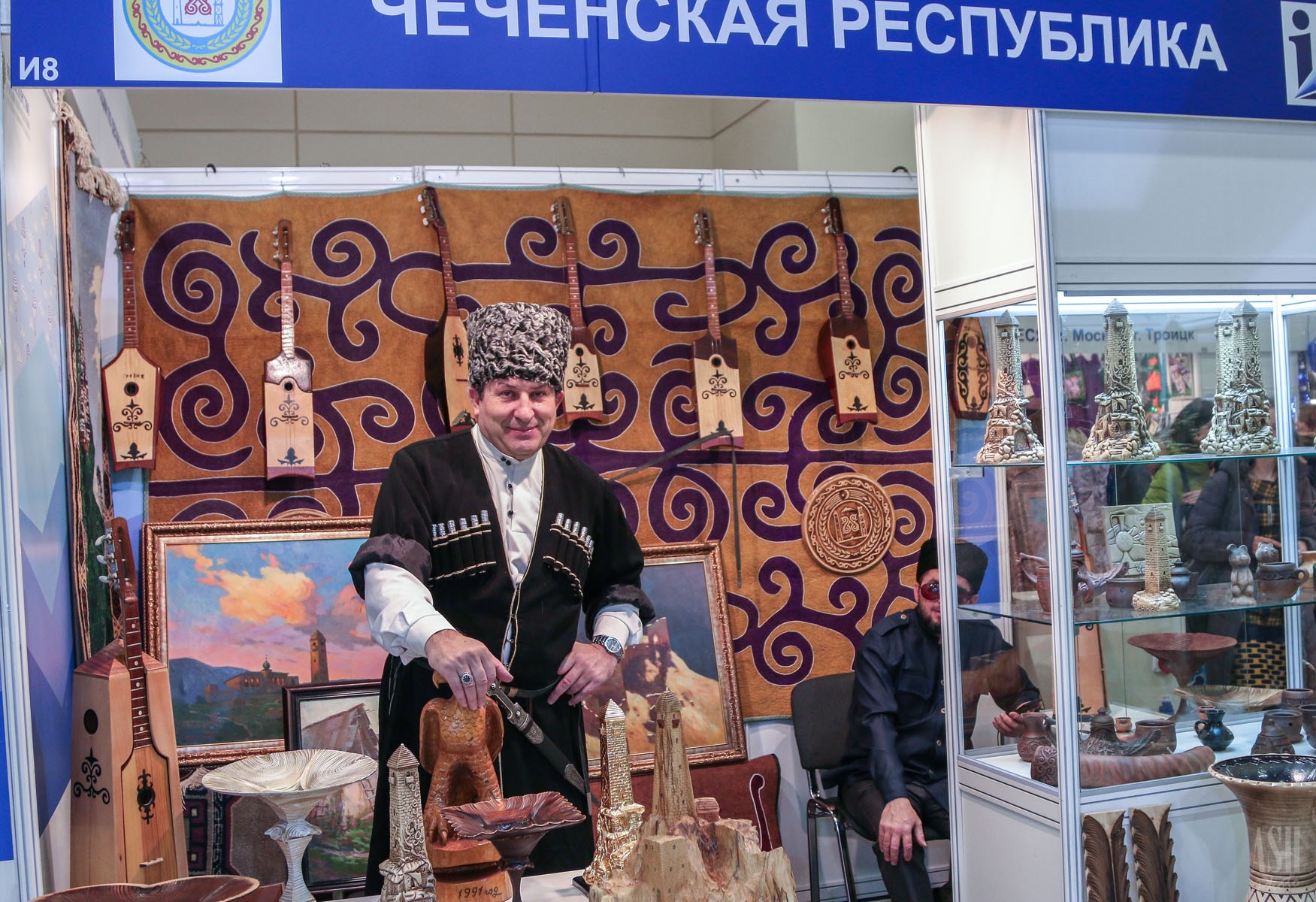 Участники